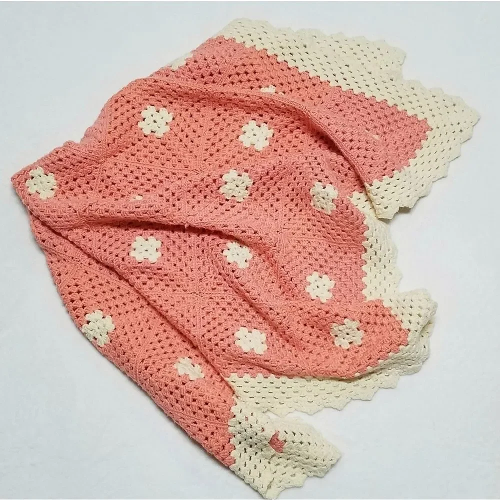 VINTAGE Granny Square Floral Boho Crochet Afghan